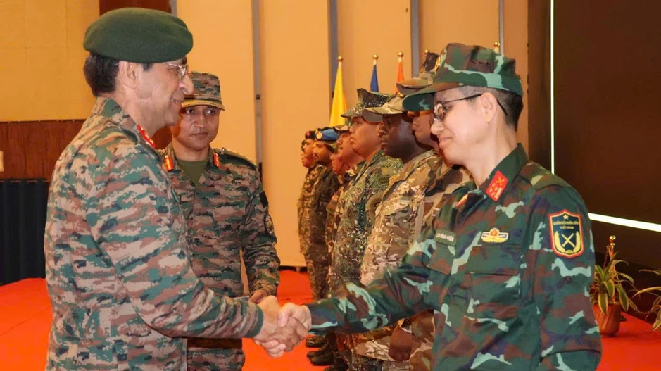 Việt Nam cử 43 quân nhân tham gia Diễn tập đa phương PRAGATI-I tại Ấn Độ Việt Nam cử 43 quân nhân tham gia Diễn tập đa phương PRAGATI-I tại Ấn Độ