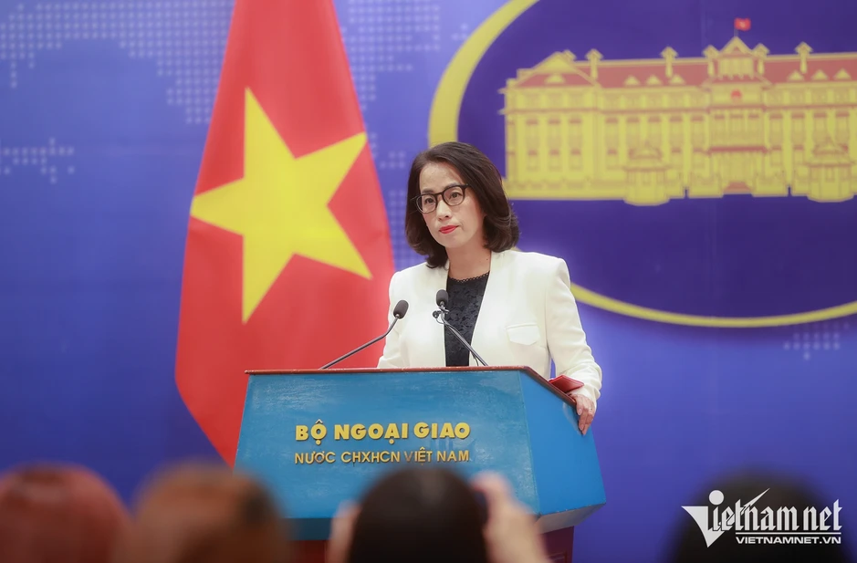 Việt Nam đề nghị Trung Quốc và Philippines kiềm chế ở Biển Đông Việt Nam đề nghị Trung Quốc và Philippines kiềm chế ở Biển Đông