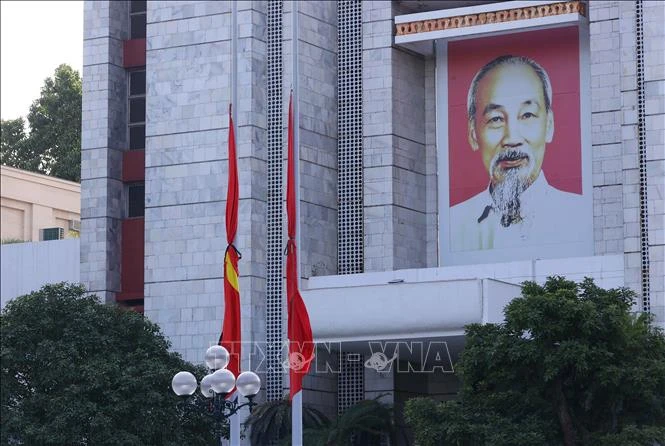 Việt Nam để Quốc tang đồng chí Chủ tịch Quốc hội Lào Xaysomphone Phomvihane