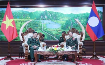 Việt Nam - Lào đẩy mạnh hợp tác toàn diện về quốc phòng