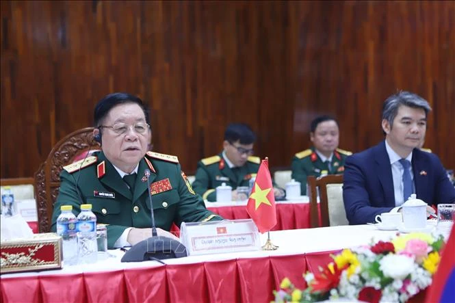 Việt Nam - Lào đẩy mạnh hợp tác toàn diện về quốc phòng