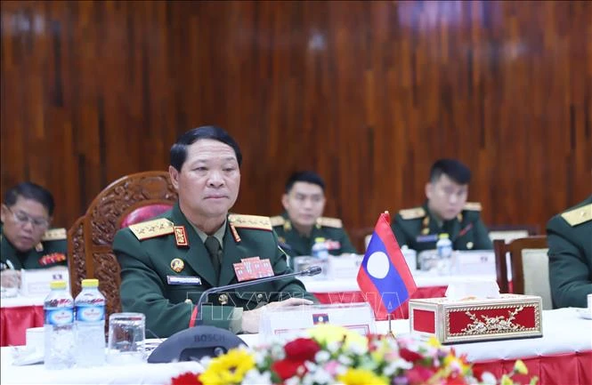 Việt Nam - Lào đẩy mạnh hợp tác toàn diện về quốc phòng