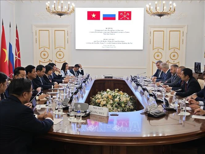 Việt Nam - LB Nga thúc đẩy hợp tác phát triển đường sắt đô thị
