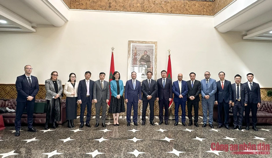 Việt Nam – Maroc tăng tốc hợp tác an ninh, kiểm soát di cư và gìn giữ hòa bình Việt Nam – Maroc tăng tốc hợp tác an ninh, kiểm soát di cư và gìn giữ hòa bình