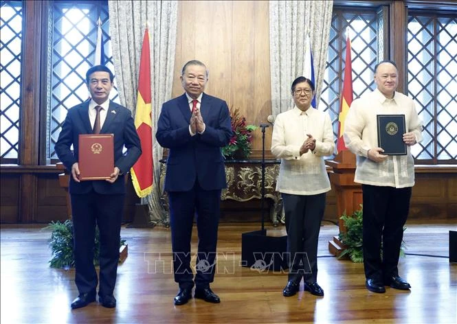 Việt Nam - Philippines nâng cấp quan hệ Đối tác chiến lược tăng cường Việt Nam - Philippines nâng cấp quan hệ Đối tác chiến lược tăng cường