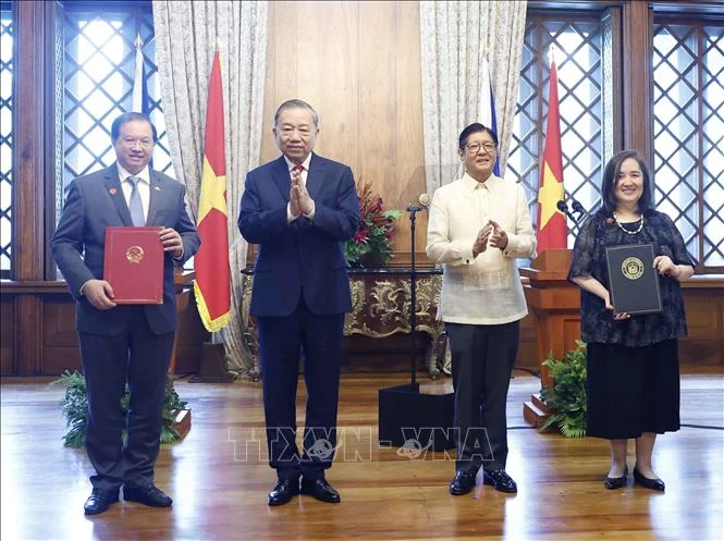 Việt Nam - Philippines nâng cấp quan hệ Đối tác chiến lược tăng cường Việt Nam - Philippines nâng cấp quan hệ Đối tác chiến lược tăng cường