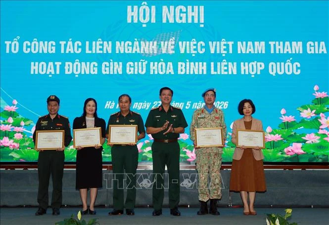 Việt Nam sẵn sàng triển khai 7 loại hình đơn vị mới tham gia gìn giữ hòa bình Việt Nam sẵn sàng triển khai 7 loại hình đơn vị mới tham gia gìn giữ hòa bình
