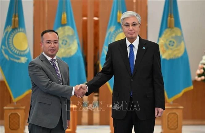 Việt Nam thúc đẩy quan hệ Đối tác chiến lược với Kazakhstan Việt Nam thúc đẩy quan hệ Đối tác chiến lược với Kazakhstan