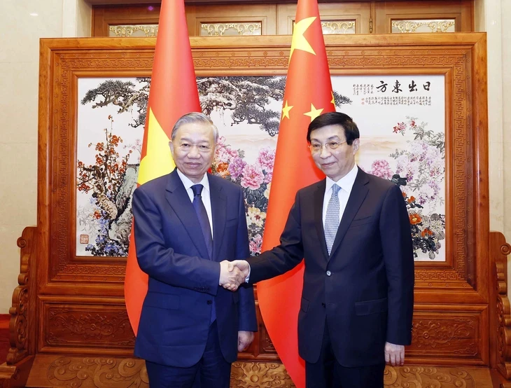 Việt Nam - Trung Quốc: Láng giềng hữu nghị, ổn định cho phát triển dài hạn Việt Nam - Trung Quốc: Láng giềng hữu nghị, ổn định cho phát triển dài hạn