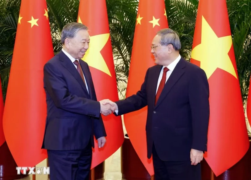 Việt Nam-Trung Quốc phấn đấu xác lập tầm cao mới cho hợp tác kinh tế, thương mại Việt Nam-Trung Quốc phấn đấu xác lập tầm cao mới cho hợp tác kinh tế, thương mại