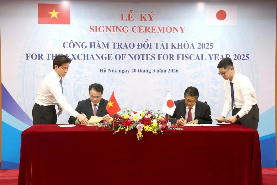 Việt Nam và Nhật Bản ký kết công hàm cung cấp vốn vay 90 tỷ Yên Việt Nam và Nhật Bản ký kết công hàm cung cấp vốn vay 90 tỷ Yên