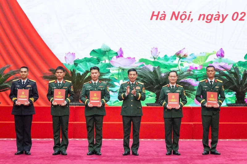 Vinh danh Gương mặt trẻ tiêu biểu, Gương mặt trẻ triển vọng toàn quân năm 2025 Vinh danh Gương mặt trẻ tiêu biểu, Gương mặt trẻ triển vọng toàn quân năm 2025