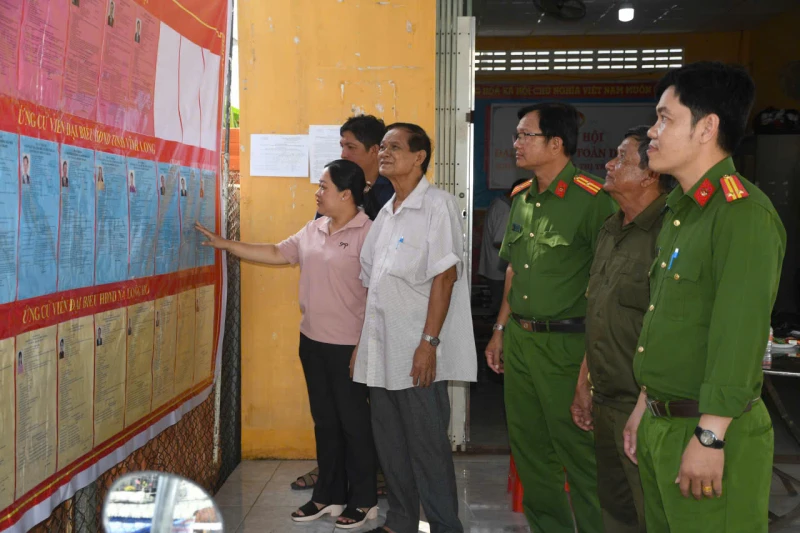 Vĩnh Long: Lực lượng Công an xã sẵn sàng cho “Ngày hội non sông”