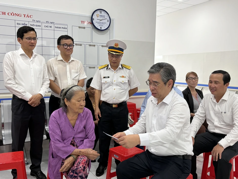 VNVC tài trợ kho lạnh GSP, tiêm miễn phí vắc xin cúm 3 năm cho Côn Đảo