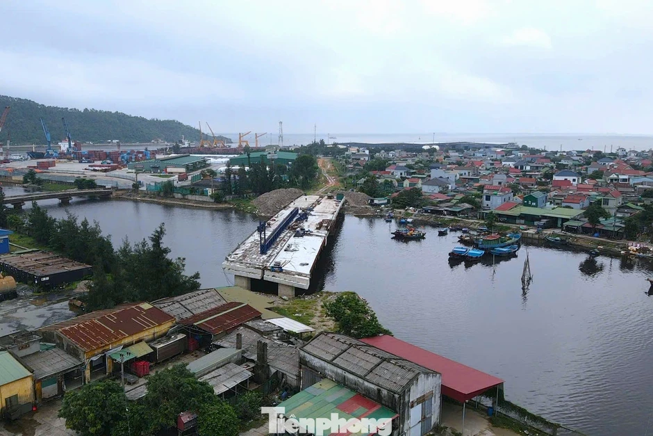 'Vỡ tiến độ' tuyến đường gần 1km, hơn 200 tỷ đồng