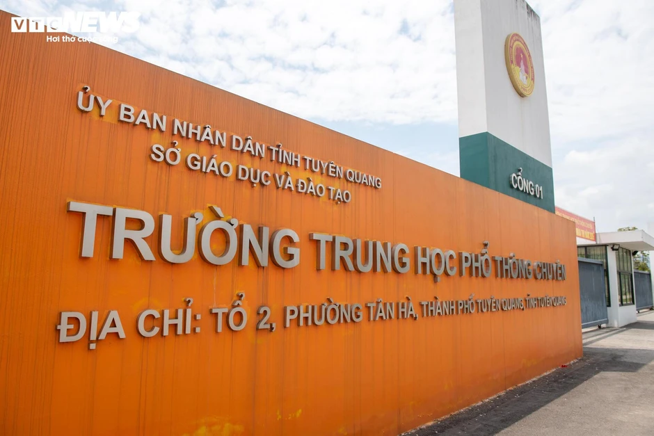 Vụ 147 điểm 10 ở Tuyên Quang: Bắt đầu lọc ảo, hồ sơ của 328 thí sinh chuyên Tuyên Quang sẽ xử lý thế nào? Vụ 147 điểm 10 ở Tuyên Quang: Bắt đầu lọc ảo, hồ sơ của 328 thí sinh chuyên Tuyên Quang sẽ xử lý thế nào?