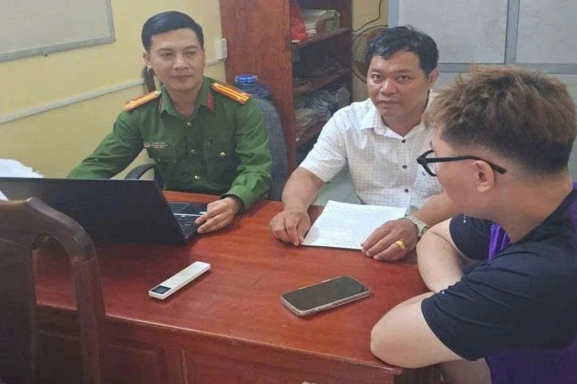 Vụ 2 con cá sấu xuất hiện trên kênh: Dùng AI cắt ghép để trêu đùa Vụ 2 con cá sấu xuất hiện trên kênh: Dùng AI cắt ghép để trêu đùa