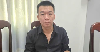 Vụ bán đá thiên thạch cướp 1,5 tỷ đồng: Một nghi phạm từ nước ngoài về đầu thú