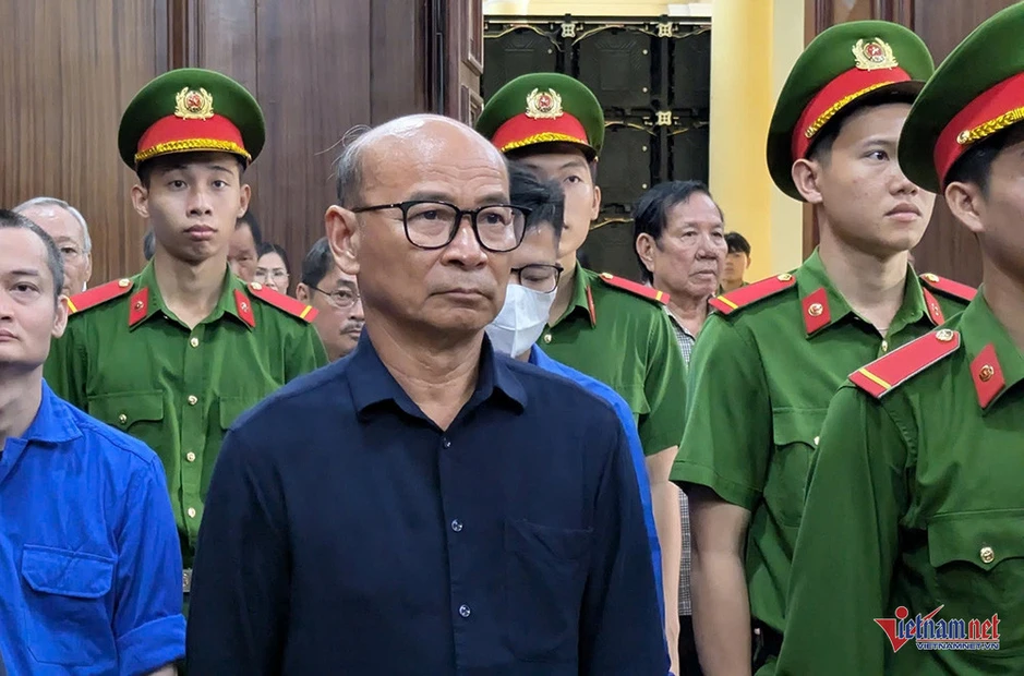 Vụ bán 'đất vàng' Bến Vân Đồn, cựu lãnh đạo Tập đoàn cao su lãnh 14 năm tù Vụ bán 'đất vàng' Bến Vân Đồn, cựu lãnh đạo Tập đoàn cao su lãnh 14 năm tù