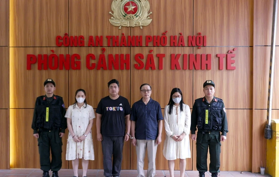 Vụ Bảo Tín Minh Châu: Công an trả lời về đảm bảo quyền lợi cho người mua vàng Vụ Bảo Tín Minh Châu: Công an trả lời về đảm bảo quyền lợi cho người mua vàng