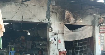 Vụ cháy tiệm sửa xe khiến 2 anh em ruột chết: Chập điện từ việc sạc bình xe đạp điện