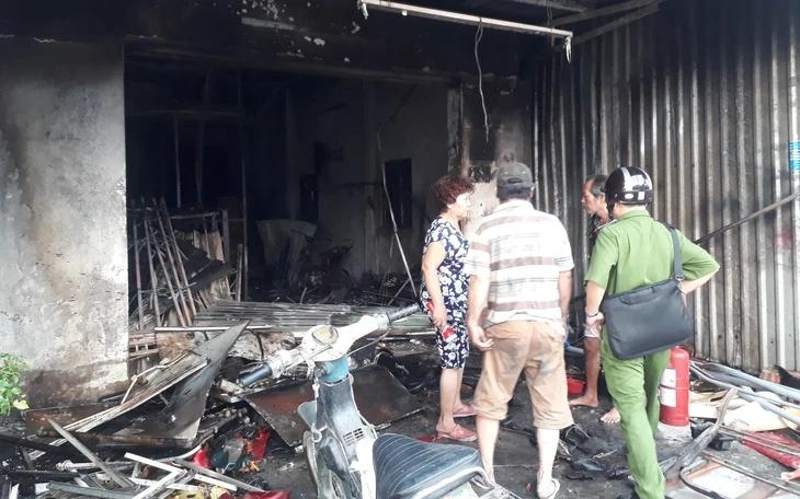 Vụ cháy tiệm sửa xe khiến 2 anh em ruột chết: Chập điện từ việc sạc bình xe đạp điện Vụ cháy tiệm sửa xe khiến 2 anh em ruột chết: Chập điện từ việc sạc bình xe đạp điện