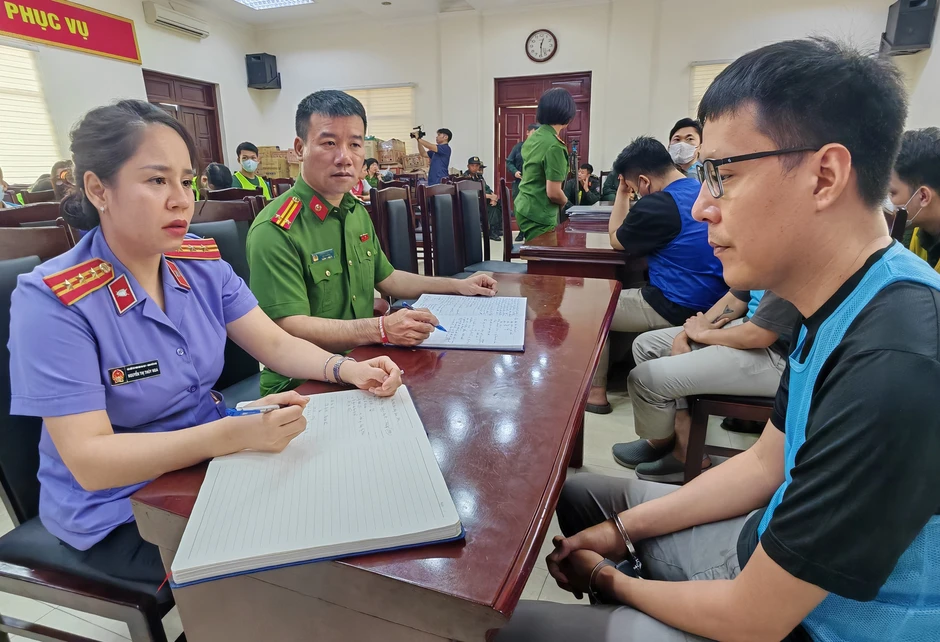 Vụ 'hợp đồng kỳ nghỉ': Các đối tượng lừa đảo với số tiền hơn 2.700 tỷ đồng Vụ 'hợp đồng kỳ nghỉ': Các đối tượng lừa đảo với số tiền hơn 2.700 tỷ đồng