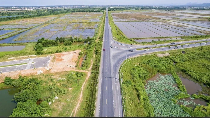 Vụ “Người lạ” trong hồ sơ gói thầu 16,5 tỉ ở Quảng Trị: Phát sinh kiến nghị vẫn khởi công? Vụ “Người lạ” trong hồ sơ gói thầu 16,5 tỉ ở Quảng Trị: Phát sinh kiến nghị vẫn khởi công?