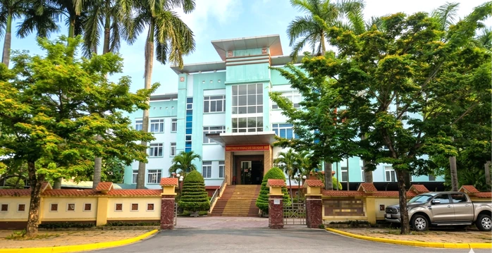 Vụ “Người lạ” trong hồ sơ gói thầu 16,5 tỉ ở Quảng Trị: Phát sinh kiến nghị vẫn khởi công? Vụ “Người lạ” trong hồ sơ gói thầu 16,5 tỉ ở Quảng Trị: Phát sinh kiến nghị vẫn khởi công?