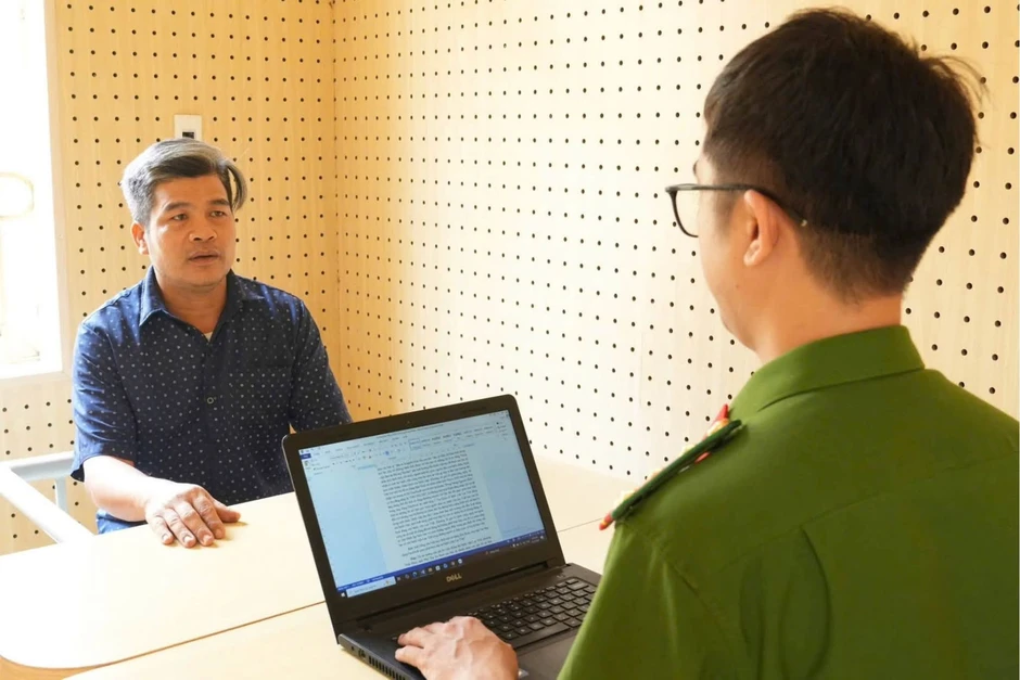 Vụ người thân kéo đến bệnh viện: Bắt khẩn cấp bố của cô gái mang thai giả Vụ người thân kéo đến bệnh viện: Bắt khẩn cấp bố của cô gái mang thai giả
