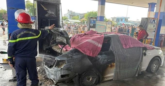 Vụ ô tô bốc cháy ở Đà Nẵng: Đau lòng khi hai thiếu niên không thể thoát nạn