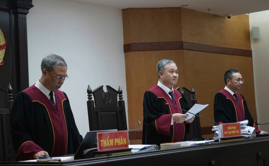 Vụ tháp nghìn tỷ bị bỏ hoang ở Hà Nội: Dàn cựu lãnh đạo VICEM được giảm án Vụ tháp nghìn tỷ bị bỏ hoang ở Hà Nội: Dàn cựu lãnh đạo VICEM được giảm án