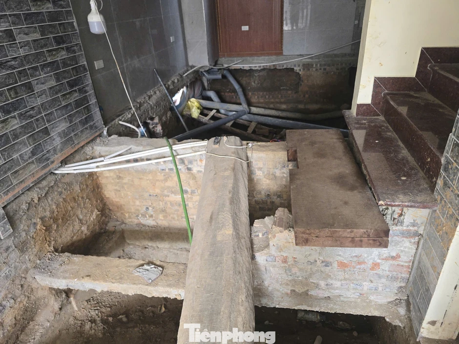 Vụ xây nhầm nhà 3 tầng sang đất hàng xóm: Cận cảnh màn 'chuyển nhà' hy hữu Vụ xây nhầm nhà 3 tầng sang đất hàng xóm: Cận cảnh màn 'chuyển nhà' hy hữu