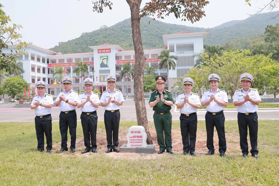 Vùng 3 Hải quân nâng cao chất lượng công tác giáo dục chính trị, tư tưởng Vùng 3 Hải quân nâng cao chất lượng công tác giáo dục chính trị, tư tưởng