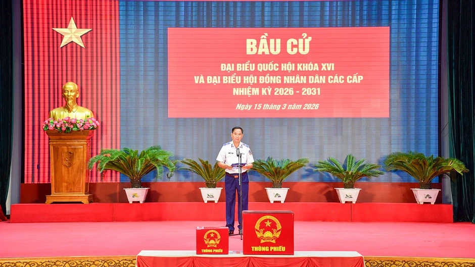 Vùng Cảnh sát biển 4 hoàn thành bầu cử trên biển và đất liền