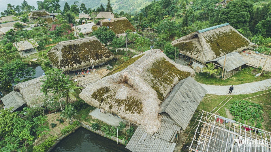 Xà Phìn - Ngôi làng phủ kín rêu xanh như trong chuyện cổ tích Xà Phìn - Ngôi làng phủ kín rêu xanh như trong chuyện cổ tích