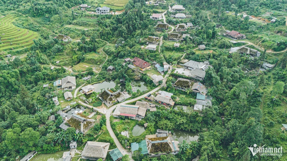 Xà Phìn - Ngôi làng phủ kín rêu xanh như trong chuyện cổ tích Xà Phìn - Ngôi làng phủ kín rêu xanh như trong chuyện cổ tích