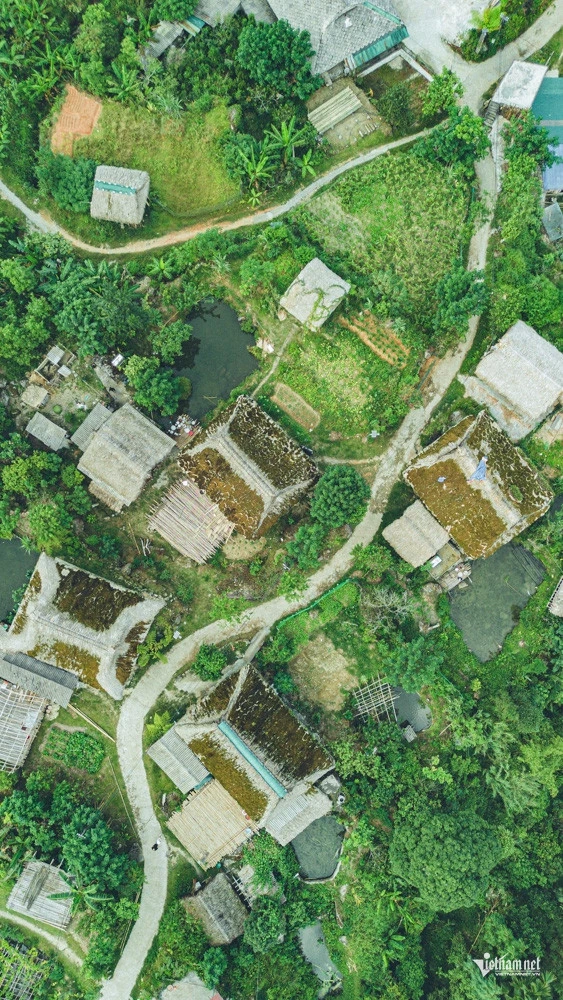 Xà Phìn - Ngôi làng phủ kín rêu xanh như trong chuyện cổ tích Xà Phìn - Ngôi làng phủ kín rêu xanh như trong chuyện cổ tích
