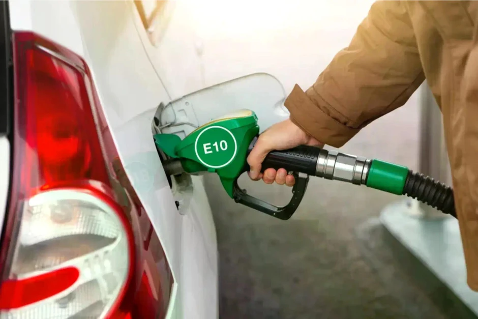 Xăng E10 sắp bán toàn quốc: Chủ xe cần lưu ý gì?
