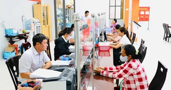 Xây dựng đội ngũ cán bộ cơ sở ngang tầm nhiệm vụ
