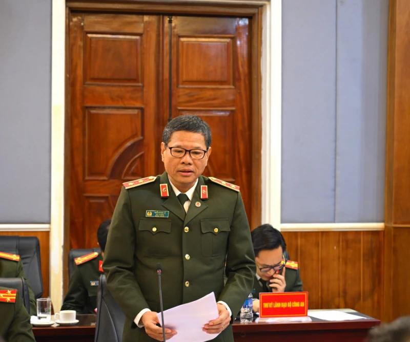 Xây dựng Học viện Cảnh sát nhân dân thông minh gắn với chuyển đổi số Xây dựng Học viện Cảnh sát nhân dân thông minh gắn với chuyển đổi số