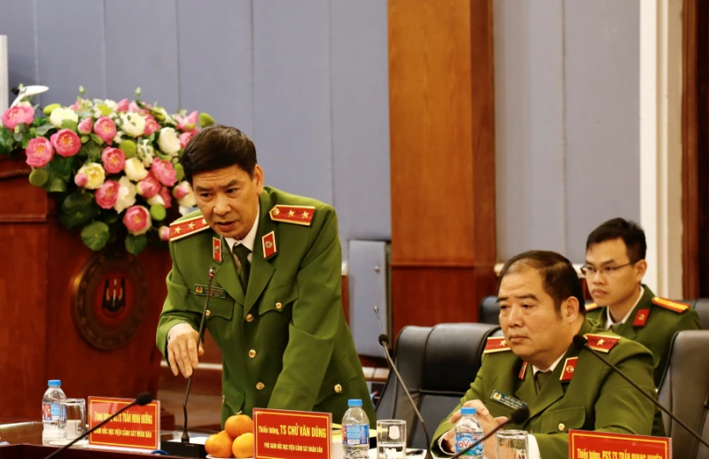 Xây dựng Học viện Cảnh sát nhân dân thông minh gắn với chuyển đổi số Xây dựng Học viện Cảnh sát nhân dân thông minh gắn với chuyển đổi số