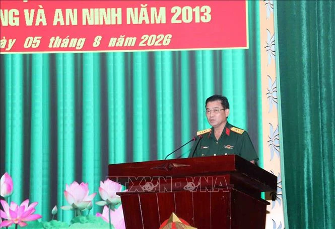Xây dựng nền quốc phòng toàn dân, tạo môi trường hòa bình và phát triển Xây dựng nền quốc phòng toàn dân, tạo môi trường hòa bình và phát triển