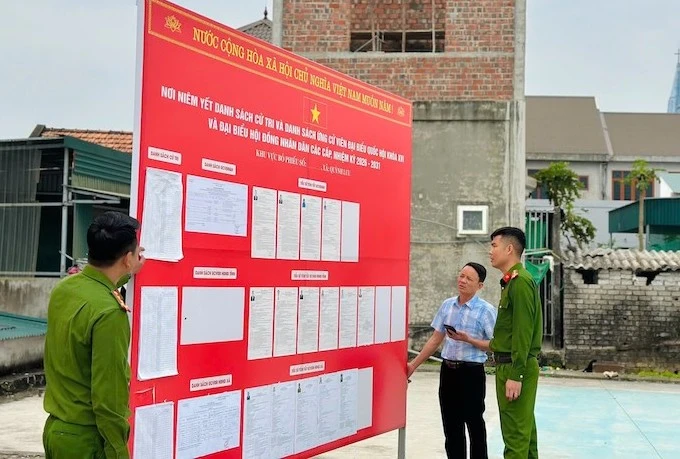 Xây dựng “thế trận lòng dân” vững chắc, góp phần bảo vệ thành công cuộc bầu cử Xây dựng “thế trận lòng dân” vững chắc, góp phần bảo vệ thành công cuộc bầu cử