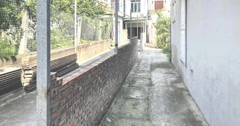 Xây hàng rào trên đất của người khác có thể bị phạt 10 triệu đồng