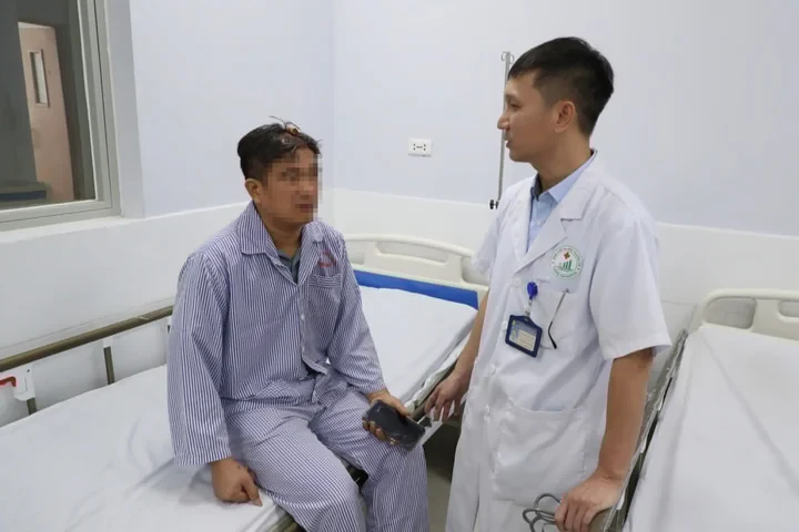 Xe khách lao khỏi cao tốc, 4 người tử vong: Đổi lịch về sớm vì hàng xóm có tang Xe khách lao khỏi cao tốc, 4 người tử vong: Đổi lịch về sớm vì hàng xóm có tang