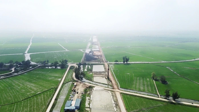 Xử lý một nhà thầu thi công dự án đường Tố Hữu nối dài đi sân bay Phú Bài Xử lý một nhà thầu thi công dự án đường Tố Hữu nối dài đi sân bay Phú Bài