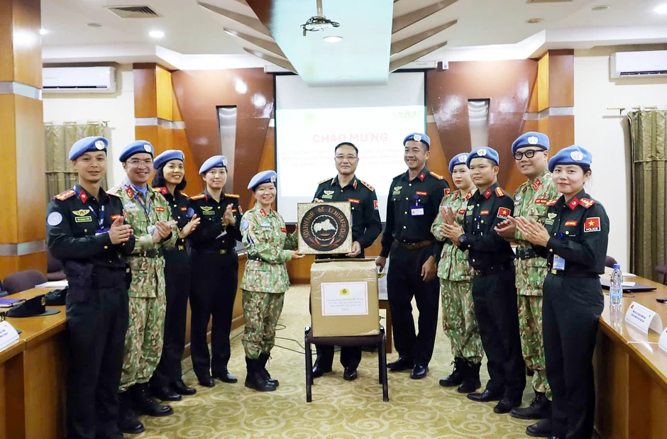 Xúc động cuộc gặp mặt của đồng chí Thứ trưởng với lực lượng Việt Nam ở Phái bộ MINUSCA