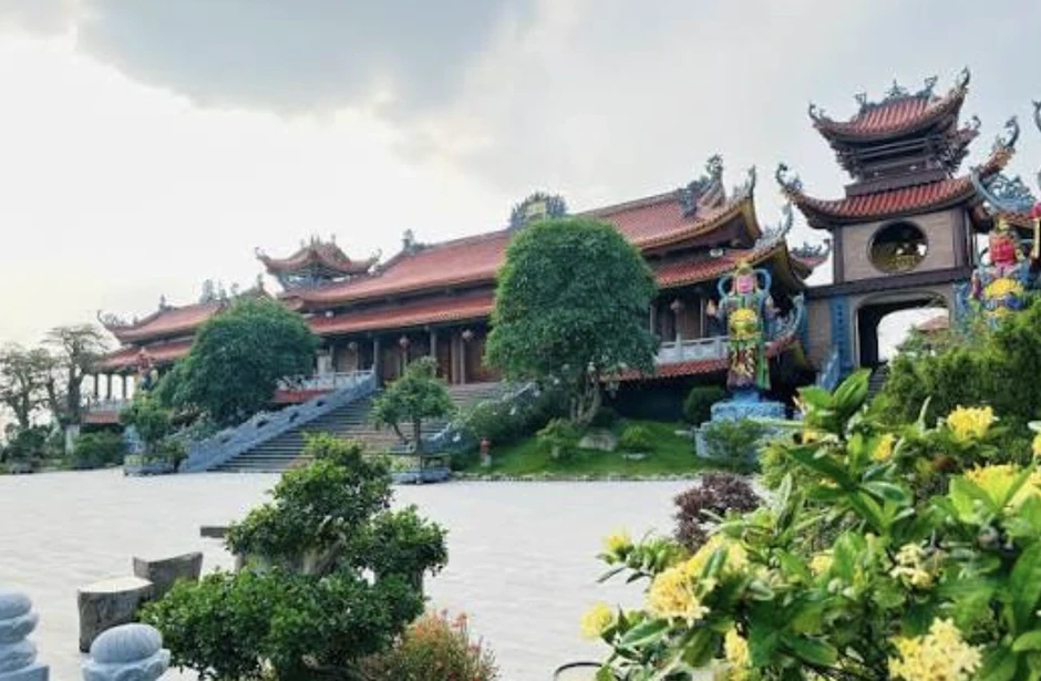 Yêu cầu truy rõ trách nhiệm trong vụ đánh đập 5 chú tiểu ở chùa Bầu Yêu cầu truy rõ trách nhiệm trong vụ đánh đập 5 chú tiểu ở chùa Bầu