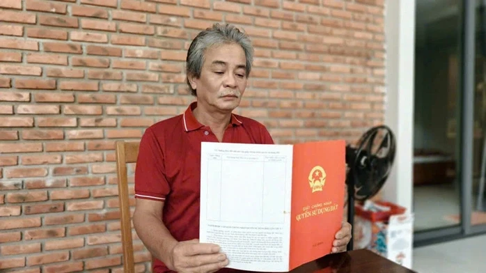 Yêu cầu xã giải quyết vụ lô đất trúng đấu giá 18 năm không có trên thực địa Yêu cầu xã giải quyết vụ lô đất trúng đấu giá 18 năm không có trên thực địa